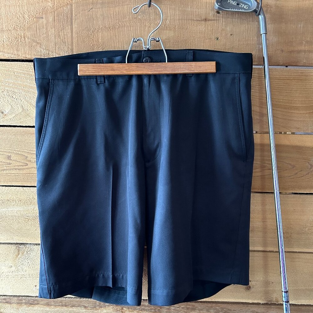 PGA Tour Men's Black Golf Shorts Size 36 Flat Front Pockets Stretch Chino Casual